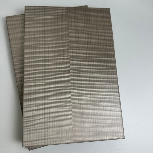 Panele z laminowanego drewna PUR